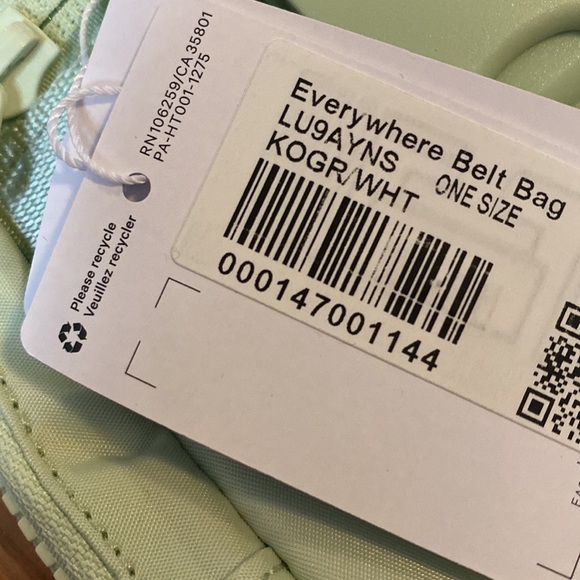 ❤️ Lululemon Everywhere Belt Bag Wordmark Kohlrabi Green/White NWT - Picture 8 of 12